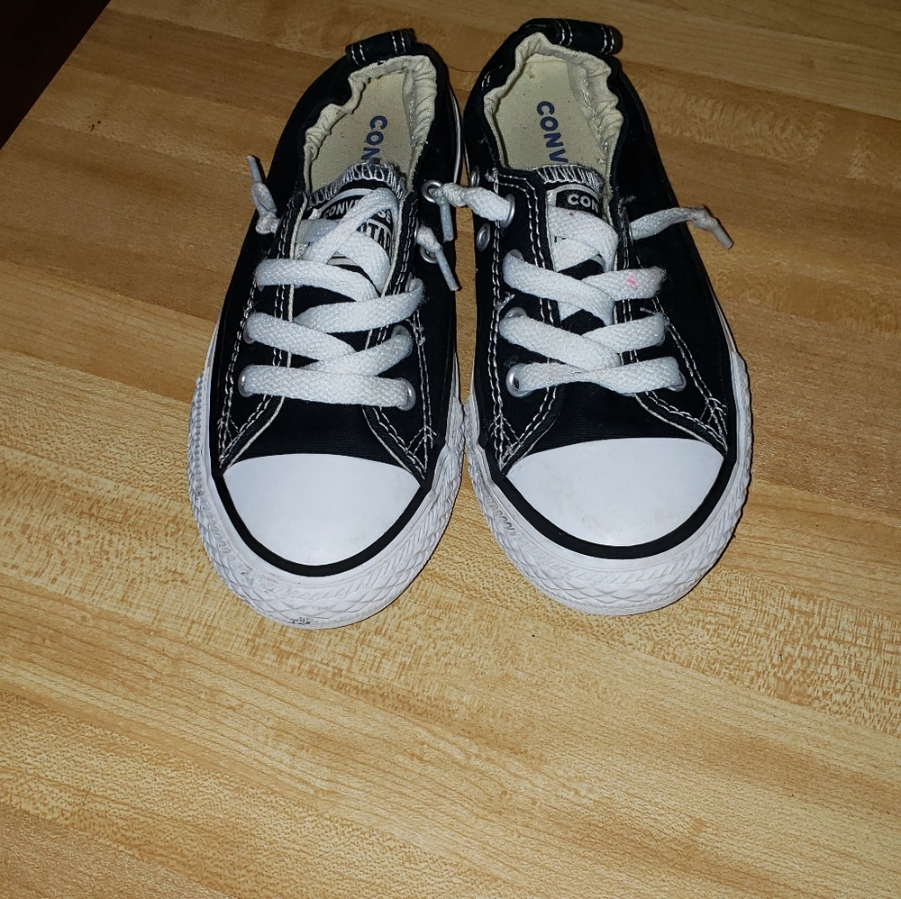 Girls sneakers